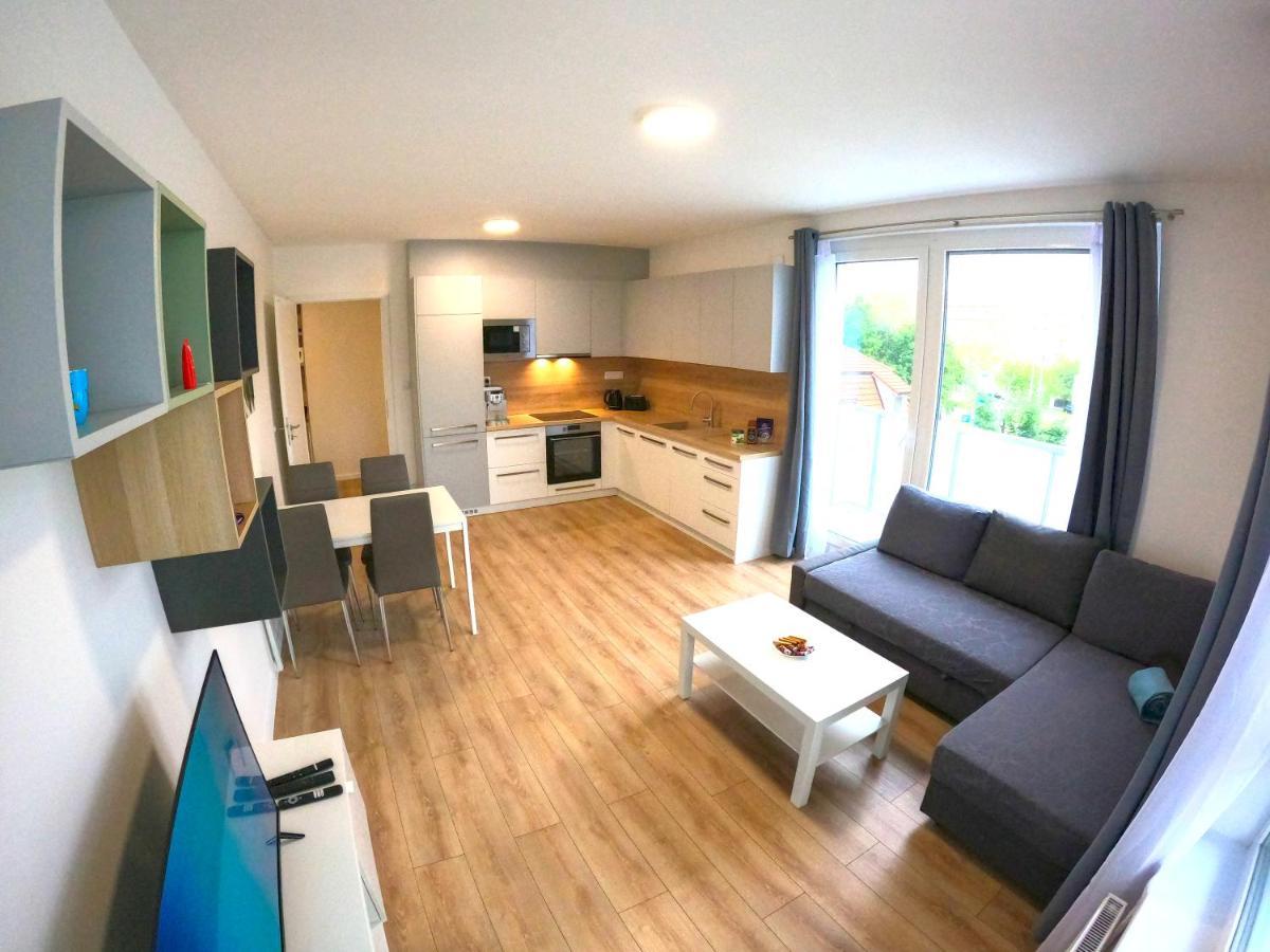 Brand New Apartment By Hockey Stadium Bratislava Exterior photo